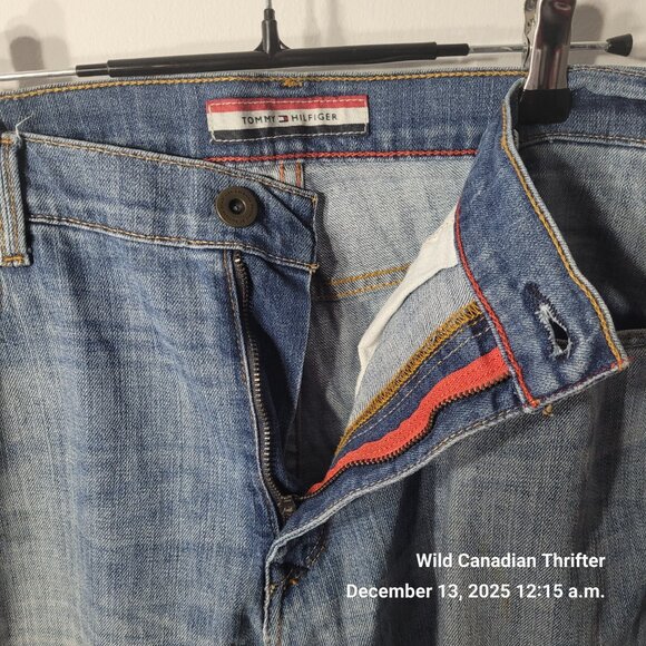 Tommy Hilfiger 36x30 Distressed Light Blue Denim Jeans Cotton - Picture 3 of 6